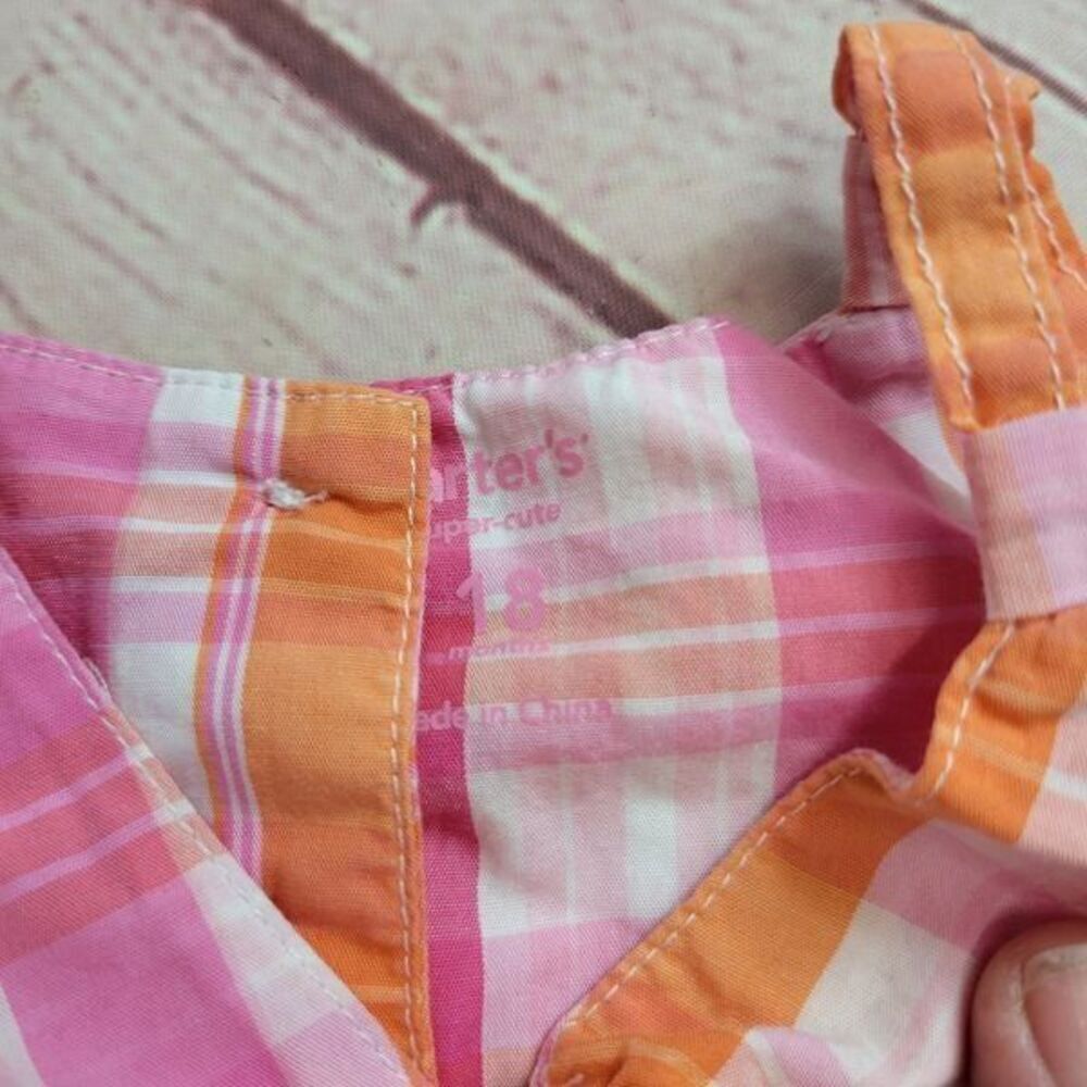 Carter's plaid romper 18mo - Picture 3 of 4